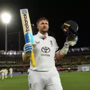 Root's Masterful 135* Rescues England After Starc's Six-Wicket Haul on Day One