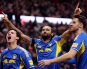 Sunderland Stun Leeds 3-2 in Premier League Thriller
