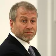 Tory frontbencher's Abramovich legal role sparks 'pathetic' row and conflict claims
