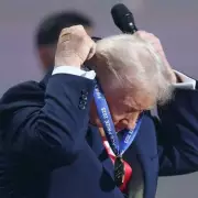 Trump's Awkward FIFA Peace Prize Moment: Body Language Expert Decodes