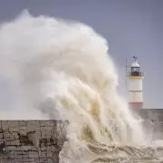 UK Christmas Weather: 65mph Winds and Cold Health Alert Disrupt Festivities