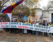 UK Delays China's London Super-Embassy Decision to January Amid Starmer's Beijing Visit