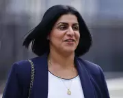 UK Refugee Resettlement Plummets 26% as New 'Safe Routes' Promised