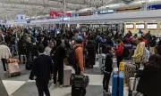 US Winter Chaos: 1,300+ Flights Delayed, States Declare Emergency