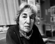 Veronica Gosling: Artist and writer who turned found objects into art dies at 94