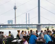 Why Germans Can't Answer 'How Are You?' – A Cultural Conundrum