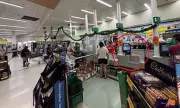 Woolworths Store Sparks Nostalgia with Staffed-Only Checkouts in Brisbane