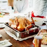 YouTuber's Benidorm Christmas Dinner Bill Leaves Couple Stunned