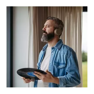 11 Simple Habits That 'Quietly Improved' Lives, According to Reddit