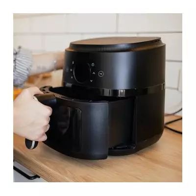 Air Fryer Warning: The One Popular Meat You Should 'Never' Cook