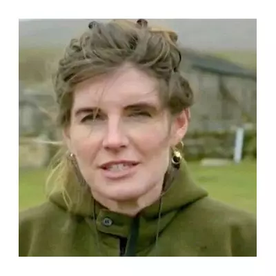 Amanda Owen on Life After Split: 'No Regrets' as New Farm Series Airs