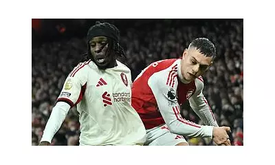 Arsenal's Title Hopes Dented as Liverpool Hold Firm in Tense 0-0 Draw