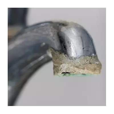 Clean Bathroom Taps with Lemon & Salt: Mum's 2-Ingredient Hack