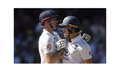 Jacob Bethell Ends Century Drought with Maiden First-Class Hundred at SCG