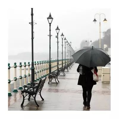 Met Office Issues 15-Hour Rain Warning, Urges 39 Areas to Prepare Emergency Kits