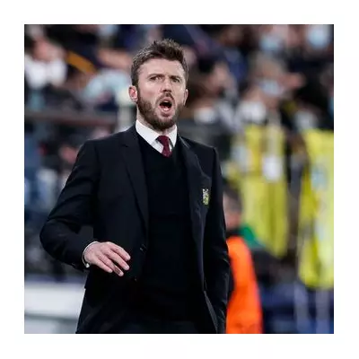 Michael Carrick Returns as Man Utd Interim Boss: Key Decisions on Fernandes & Mainoo