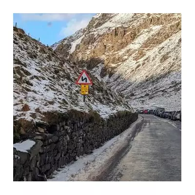 Storm Goretti Chaos: Police Slam 'Instagram Tourists' for Dangerous Snowdonia Parking