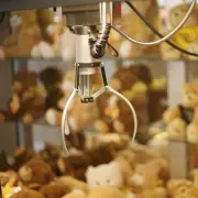 2 Simple Claw Machine Hacks to Boost Your Odds Before Playing