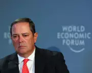 AI Boom Will Create Winners and 'Carnage', Warns Tech Boss as Dollar Hits Four-Year Lows