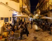 AI Therapists Fill Italy's Mental Health Gap as Stigma and Costs Block Access