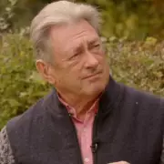 Alan Titchmarsh's Vital Winter Warning for 'Impatient' Gardeners on Bare-Root Planting