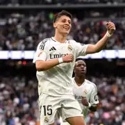 Arsenal's January Transfer Window: Guler Links and Nwaneri Exit Speculation