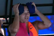 Australian Open Play Suspended as Melbourne Heat Hits 17-Year High