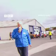 Bargain Hunt Contestant's Ice Cream Dash Leaves BBC Viewers in Stitches