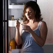 Blue Zones Expert Reveals 'Easiest' Weight Loss Rule: Stop Snacking