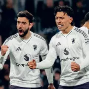 Bruno Fernandes defends Man Utd's Ugarte in fiery clash with ex-teammate Mejbri