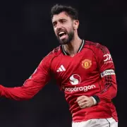Bruno Fernandes' Man Utd Exit Fears Grow as Teammates Voice Concern