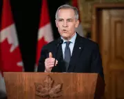 Carney Defends Canadian Sovereignty in Quebec Speech, Responds to Trump's Davos Jibes
