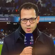 Chelsea Coach Rosenior Sends Classy Message to Hospitalised Fans Before Napoli Clash