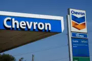 Chevron Seeks US Approval to Expand Venezuela Oil Operations Amid Talks