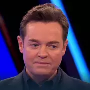 Deal or No Deal: Stephen Mulhern Stunned as Contestant Loses £100,000 Jackpot