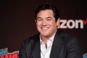 Dean Cain Defends ICE Agents in Alex Pretti Shooting, Cites Organised Opposition