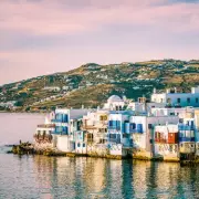 EasyJet's Luxury Holidays Boom: £100k Bookings & High-End Demand