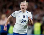 England's Katie Robinson in shock WSL2 move from Aston Villa to Bristol City
