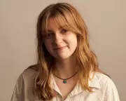 Grace Murray's 'Blank Canvas': A 22-Year-Old's Superb Debut Novel on Lies and Truth