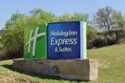 Holiday Inn Apologises After Homeless Men Refused Entry in -6C Freeze
