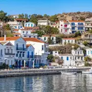 Ikaria's Secret to Living Past 100: A Journalist Discovers the True Key