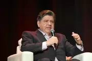 Illinois Governor Pritzker Compares Trump's America to Nazi Germany