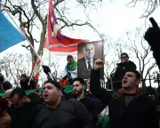 Iran Regime's Future: Why Western Diplomats Fear Repeating 1979's Shah Mistake