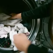 Iron & Towel Trick Banishes Musty Laundry Smells This Winter