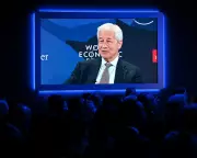 JP Morgan CEO Jamie Dimon's Pay Hits $43m Amid Trump Lawsuit