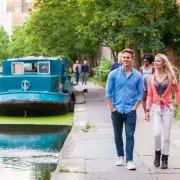 London's Perfect 45-Minute Walk: Cute Cafes, Bookshops & Skyline Views