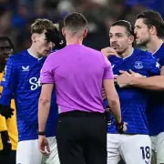 Moyes fumes over 'ridiculous' Keane red card as Everton held by Wolves