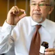 NHS Urges Amlodipine Users: Dial 999 for This Severe Chest Pain Symptom