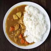 NHS Worker's 5-Ingredient Slow Cooker Beef Curry Takes 'Minutes' to Prep