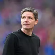 Oliver Glasner coy on Man Utd links: 'I am not allowed to bet' on future